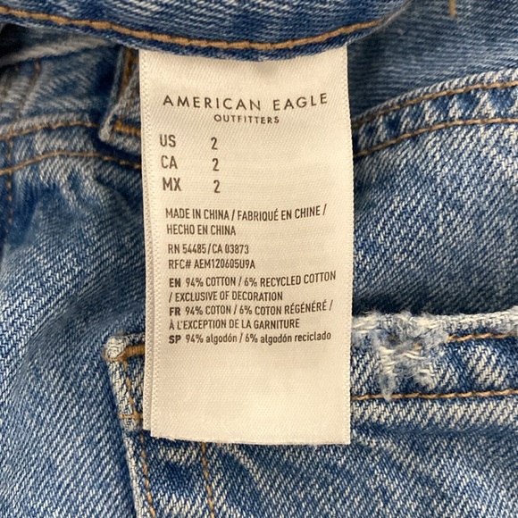 American Eagle Denim Shorts Women's 2 Distressed Tomgirl Short Raw Hem - Picture 8 of 9